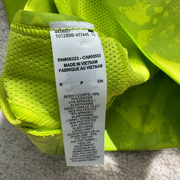 Nike Sports Bra Size Small - Picture 3 of 3